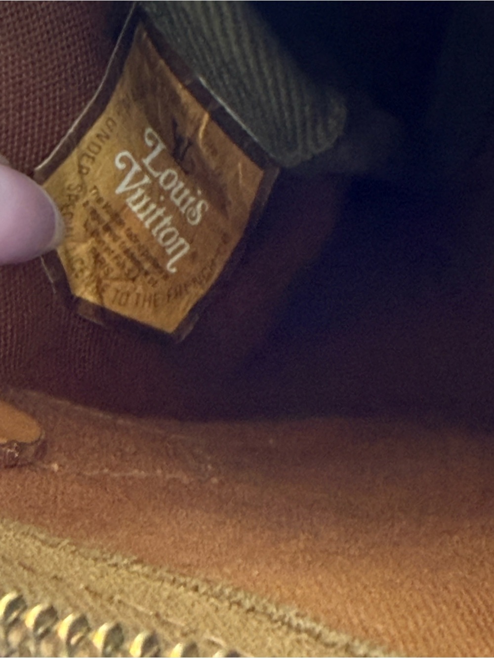 Louis Vuitton Brown Monogram Speedy Satchel with Tan Trim - Picture 4 of 6